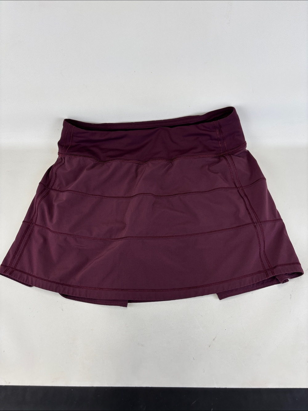 LULULEMON Pace Rival Skirt Skort Tennis Golf Burgundy Maroon Purple Size 4 Tall